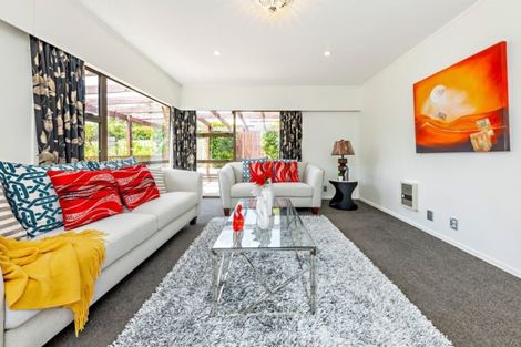 Photo of property in 4 Matuku Place, Papatoetoe, Auckland, 2025