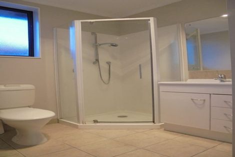 Photo of property in 203 Keri Vista Rise, Papakura, 2110