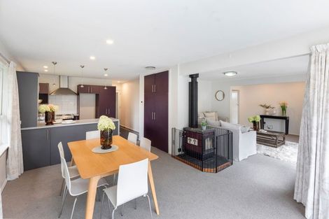 Photo of property in 11 Colina Street, Avonhead, Christchurch, 8042