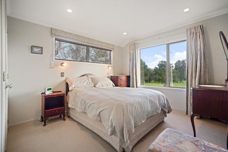 Photo of property in 11 Charles Miller Court, Clarks Beach, 2122