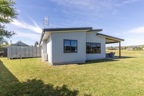 Photo of property in 112 Parekaawa Drive, Motuoapa, 3382