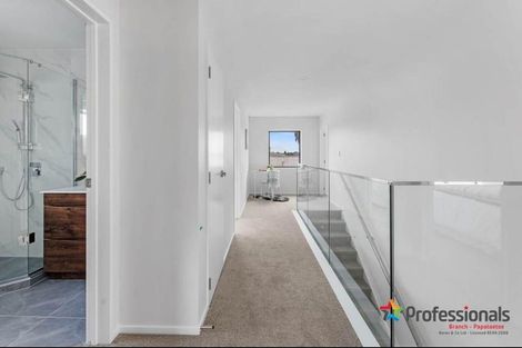 Photo of property in 70c Cargill Street, Papakura, 2110