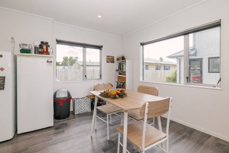 Photo of property in 962a Tremaine Avenue, Roslyn, Palmerston North, 4414