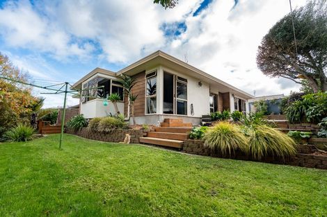 Photo of property in 28 Ranui Street, Dinsdale, Hamilton, 3204