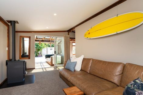 Photo of property in 21 Grove Road, Haumoana, 4102