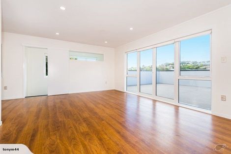 Photo of property in 30 Nigel Road, Browns Bay, Auckland, 0630