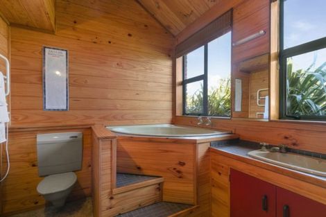 Photo of property in 266 Normandale Road, Normandale, Lower Hutt, 5010