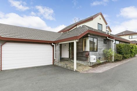 Photo of property in 2 Scorian Close, Karori, Wellington, 6012