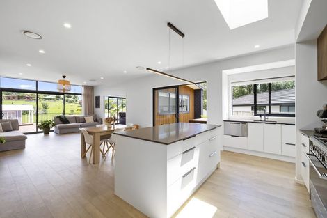 Photo of property in 7 Matau Lane, Ferndale, New Plymouth, 4310