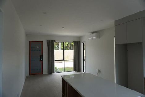 Photo of property in 4 Chatsworth Crescent, Pakuranga Heights, Auckland, 2010