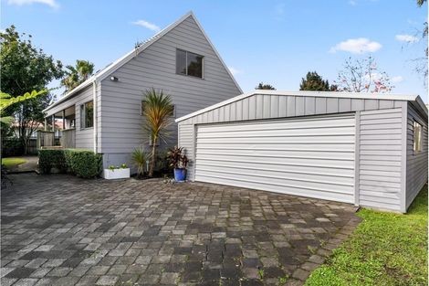 Photo of property in 50a Amberley Avenue, Te Atatu South, Auckland, 0610