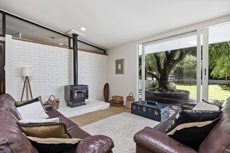 Photo of property in 230 Onewa Road, Birkenhead, Auckland, 0626