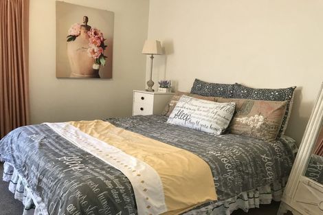 Photo of property in 1/271 Memorial Avenue, Burnside, Christchurch, 8053