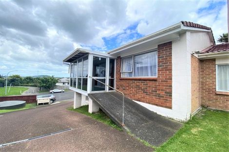 Photo of property in 62 Ernie Pinches Street, Wesley, Auckland, 1041