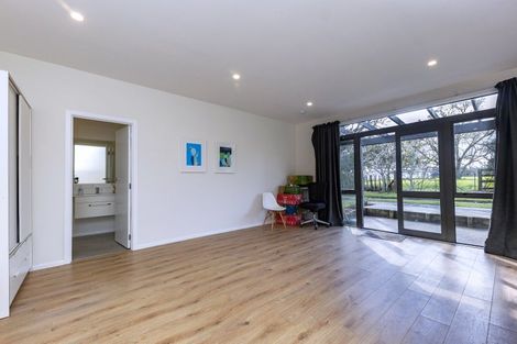 Photo of property in 30 Trigg Road, Huapai, Kumeu, 0810