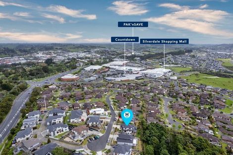 Photo of property in 13 Spyglass Street, Red Beach, 0932