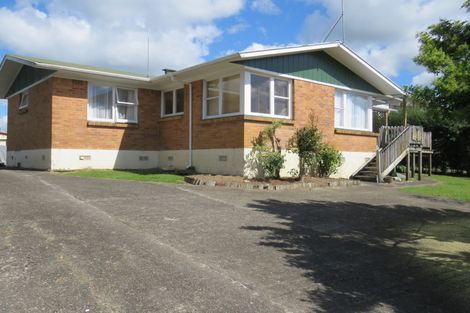 Photo of property in 17 Derrick Road, Kawakawa, 0210