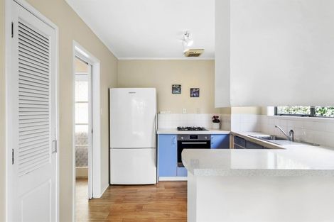 Photo of property in 1/2 Orewa Street, Torbay, Auckland, 0630