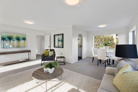 Photo of property in 2/9 Esmonde Road, Takapuna, Auckland, 0622