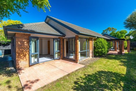 Photo of property in 6 Parkstone Avenue, Ilam, Christchurch, 8041