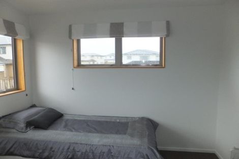 Photo of property in 217 Mark Avenue, Grenada Village, Wellington, 6037