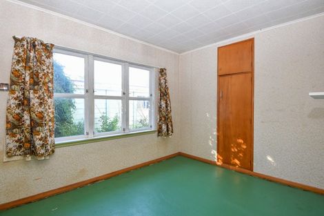 Photo of property in 27 Taverner Street, Carterton, 5713