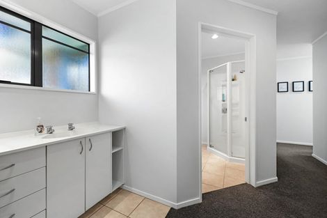 Photo of property in 16 Kenneth Place, Rototuna, Hamilton, 3210