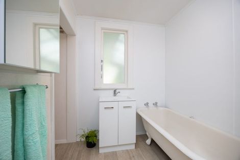 Photo of property in 582 Milson Line, Newbury, Palmerston North, 4478