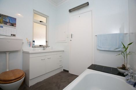 Photo of property in 17 Dornoch Street, Kew, Dunedin, 9012