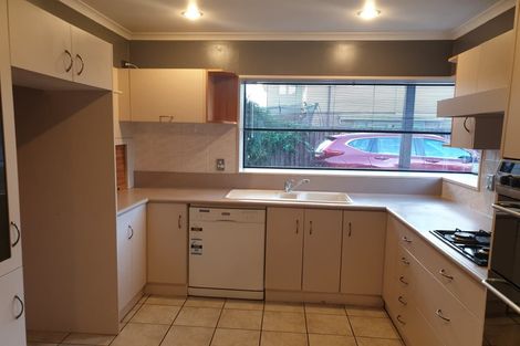 Photo of property in 58a Staveley Street, Avonhead, Christchurch, 8042