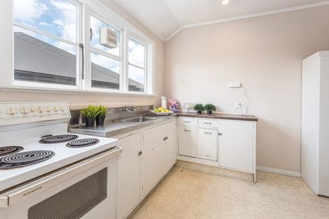 Photo of property in 6 Tika Street, Riccarton, Christchurch, 8041