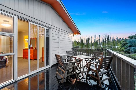 Photo of property in 108 Cliff View Drive, Green Bay, Auckland, 0604