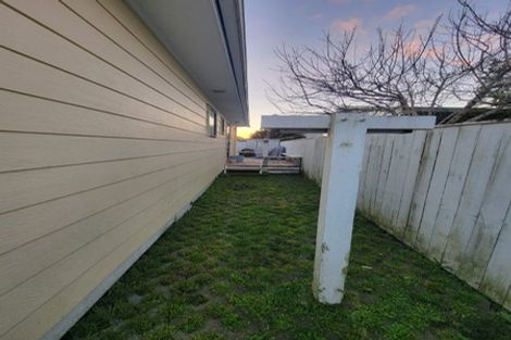 Photo of property in 96 Parrs Cross Road, Henderson, Auckland, 0612