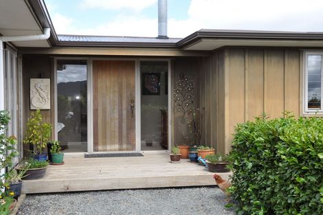 Photo of property in 301 Ranganui Road, Kaiwaka, 0573