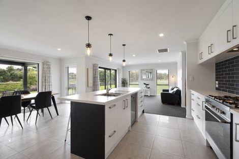 Photo of property in 872a Reid Line East, Bunnythorpe, Palmerston North, 4481