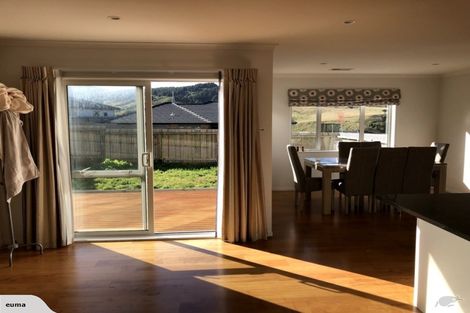 Photo of property in 5 Gatley Grove, Churton Park, Wellington, 6037