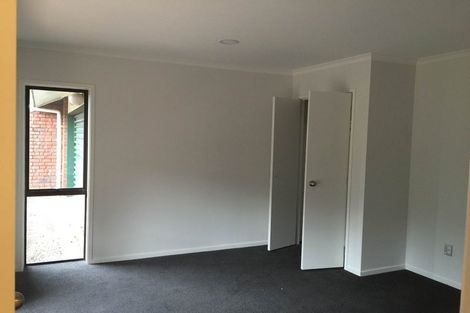 Photo of property in 14 Loloma Drive, Half Moon Bay, Auckland, 2012
