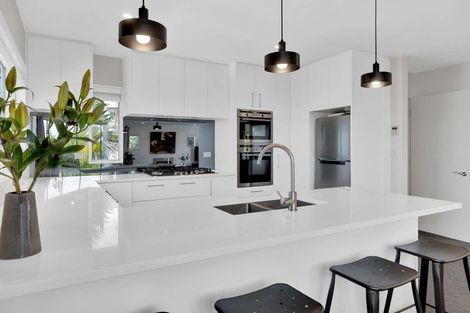 Photo of property in 3 Ledger Lane, Mount Pleasant, Christchurch, 8081