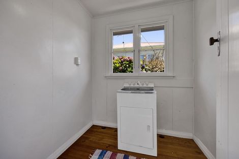 Photo of property in 1/9 Tarahua Road, Vogeltown, New Plymouth, 4310