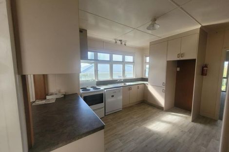 Photo of property in 39 Tarahua Road, Vogeltown, New Plymouth, 4310