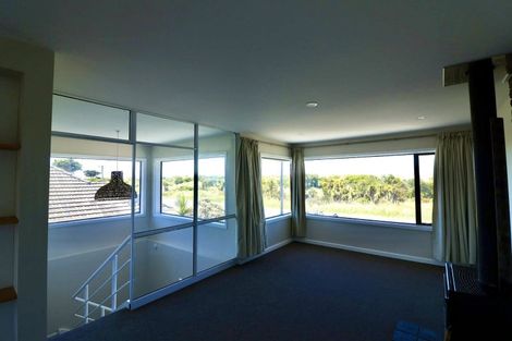 Photo of property in 443 Marine Parade, South New Brighton, Christchurch, 8062