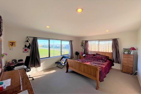 Photo of property in 4 Helianthus Avenue, Flat Bush, Auckland, 2019