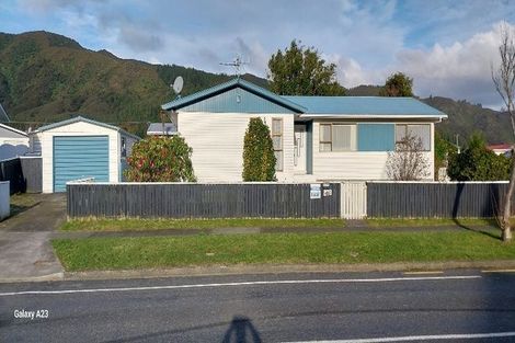 Photo of property in 278 Wellington Road, Wainuiomata, Lower Hutt, 5014