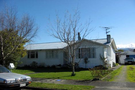 Photo of property in 5 Barrett Place, Carterton, 5713