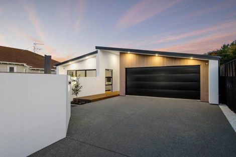 Photo of property in 16 Mays Road, St Albans, Christchurch, 8052