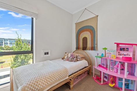 Photo of property in 82 Clark Road, Hobsonville, Auckland, 0616