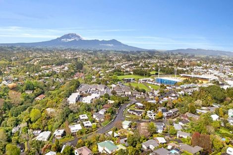 Photo of property in 13e Wallace Place, Westown, New Plymouth, 4310