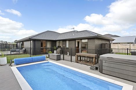 Photo of property in 25 Kimbrae Drive, Rototuna North, Hamilton, 3210