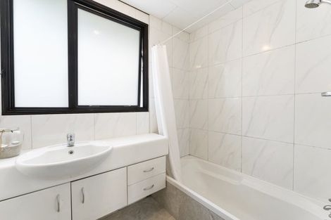 Photo of property in 8b Longstead Avenue, Papamoa Beach, Papamoa, 3118