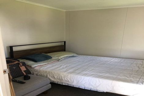 Photo of property in 57 Woodside Road, Massey, Auckland, 0614